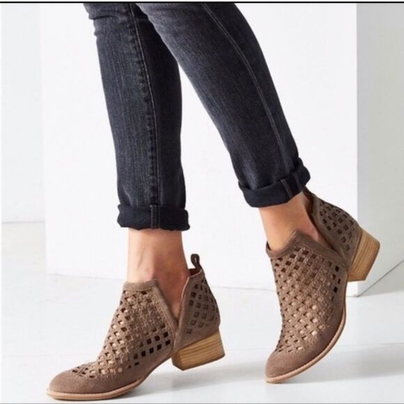 Jeffrey Campbell Taggart olive green suede Women Olive Ankle Booties boots sz 8 - Picture 11 of 11